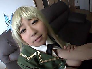 Airi Loves To Cosplay